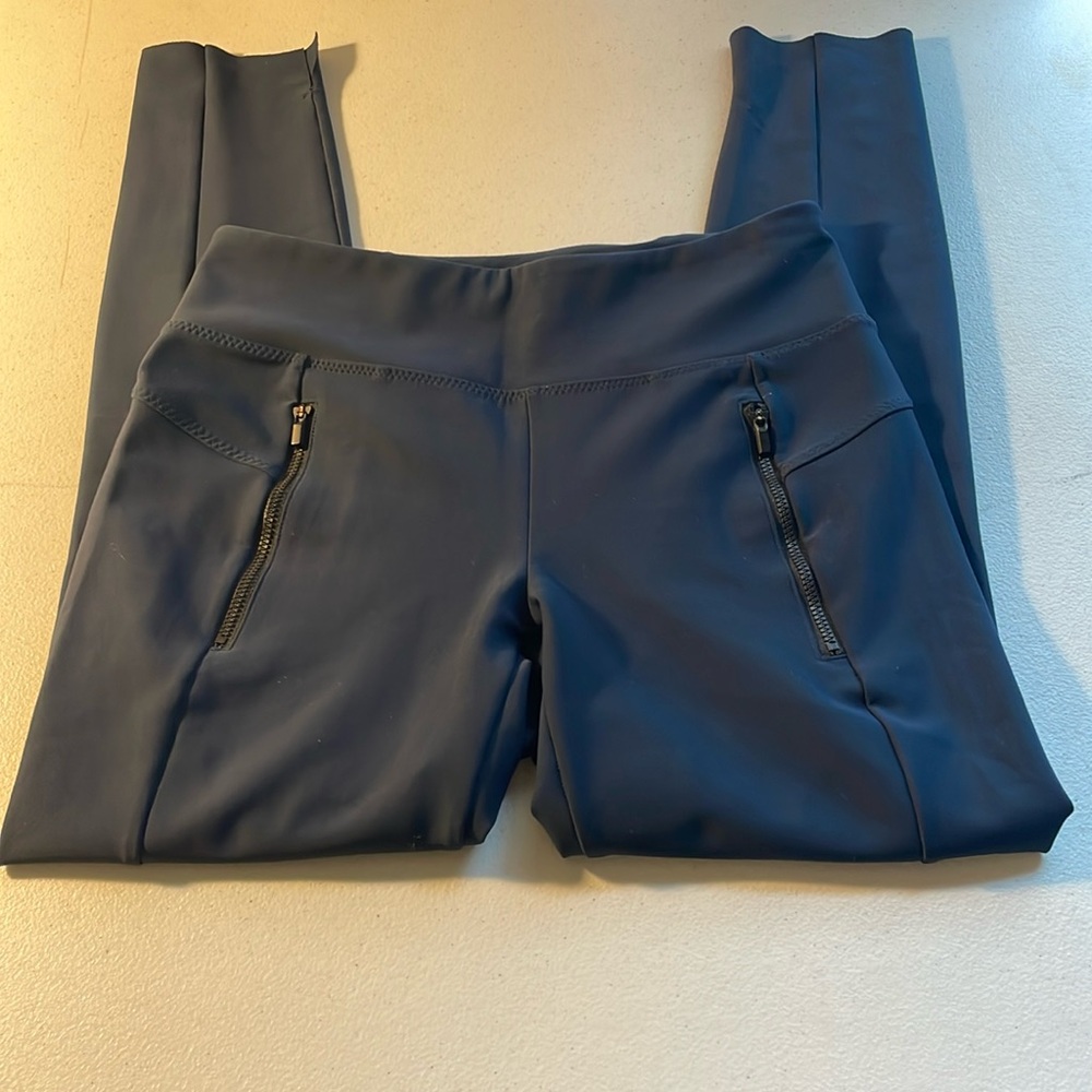 Athleta headlands hybrid tight zippered pockets size XSmall